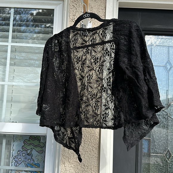 Women’s over shirt - Picture 2 of 2